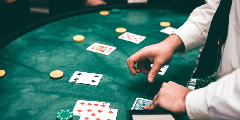 Tổng quan về luật đánh Poker